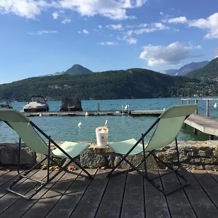 Appartement Le Beach Du Lac D'Annecy Avec Les Pieds Dans L Eau, Plage Et Ponton Prive Duingt Extérieur photo