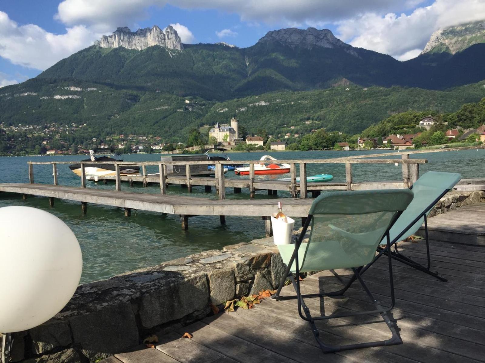 Le Du D'annecy Avec Les Pieds Dans L Eau, Et Ponton Prive Appartement *